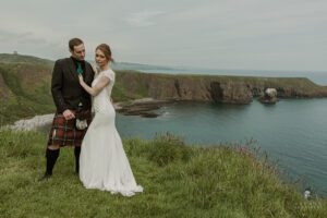Sesja ślubna za granicą -Sesja Dunnottar w Szkocji.