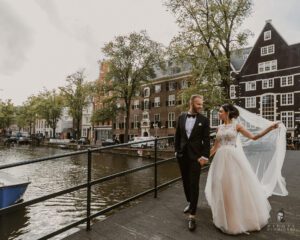 Sesja ślubna plenerowa za granicą - Amsterdam.