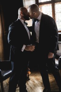 Miłość Bez Granic - Fotografia Ślubna dla Par Homoseksualnych
